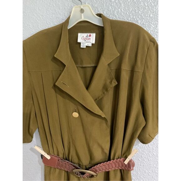 Vintage 70’s jumpsuit Army green gold buttons belt Sz 14 Imported fabric linen/ - Picture 3 of 8